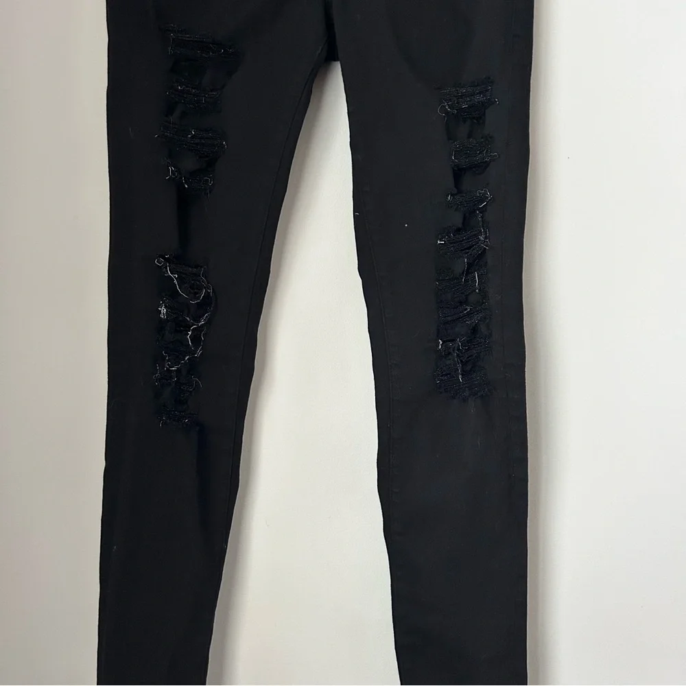 FRAME Le Skinny de Jeanne Distressed Jeans - Picture 5 of 12